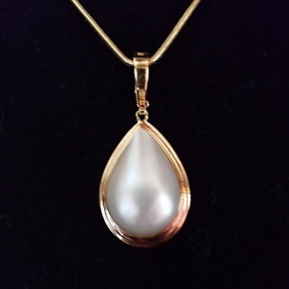 14K Gold Pearl Necklace - FREE AUTHENTICATION - Picture 7 of 11